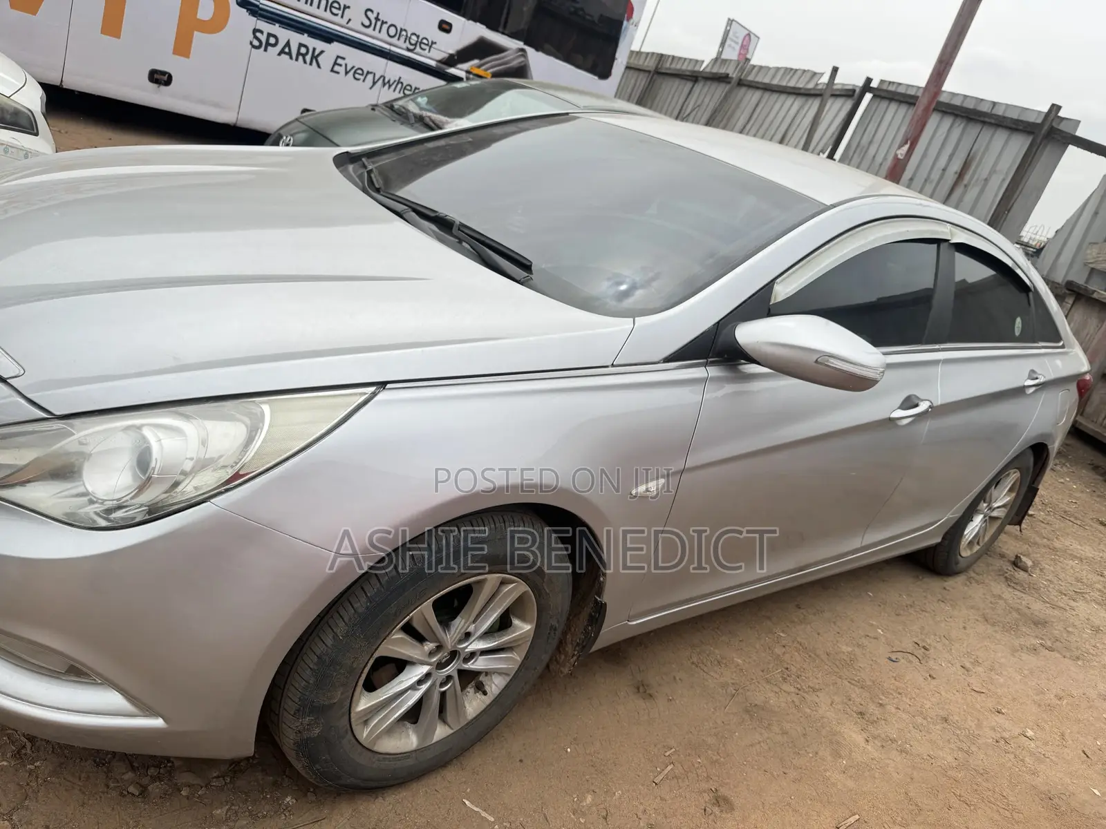 Hyundai Sonata GLS Sedan FWD (2.4L 4cyl 5A) 2010 Silver