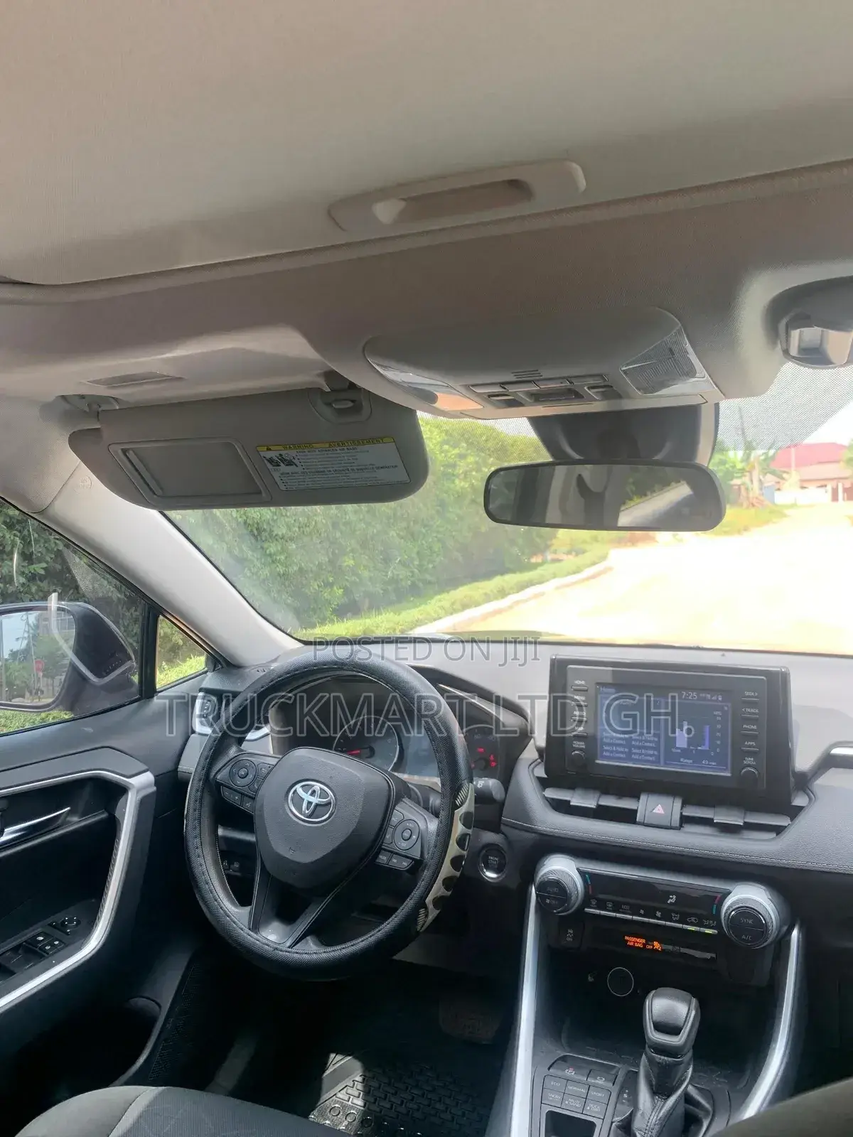 Toyota RAV4 XLE AWD 2019 Black