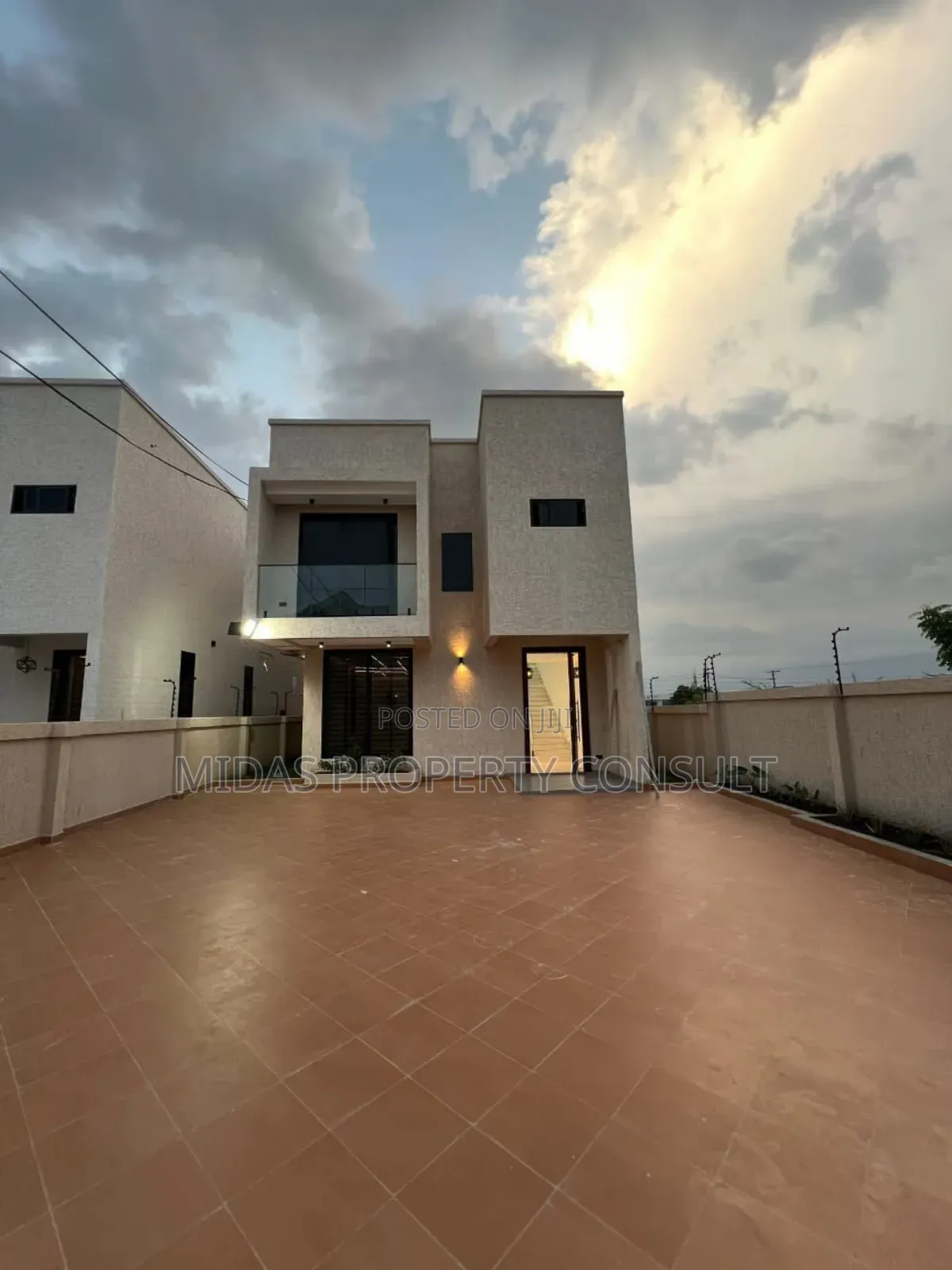 3bdrm House in East Legon Hills for sale