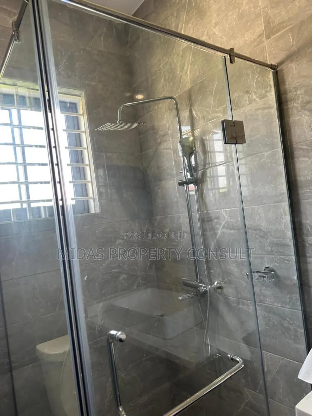 Furnished 4bdrm House in Cantonment, Cantonments for sale