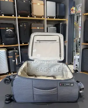 Quality Carlton London 3set Fabric Traveling Bag.