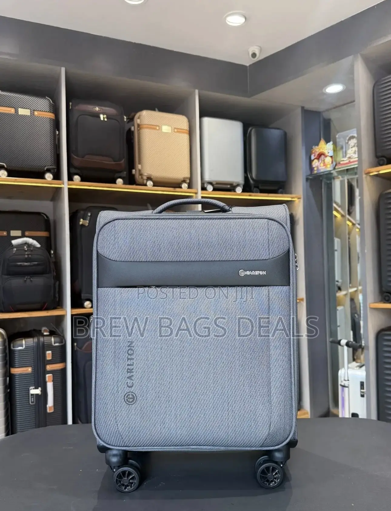 Quality Carlton London 3set Fabric Traveling Bag.
