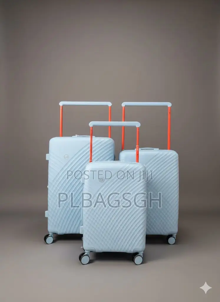 Trolling Traveling Luxurious Luggage 3 Pieces With a Long Bar Handle