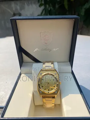 Gold Poedagar Watch
