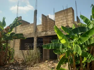 12bdrm House in Kenyasi Adwumam, Kumasi Metropolitan for sale