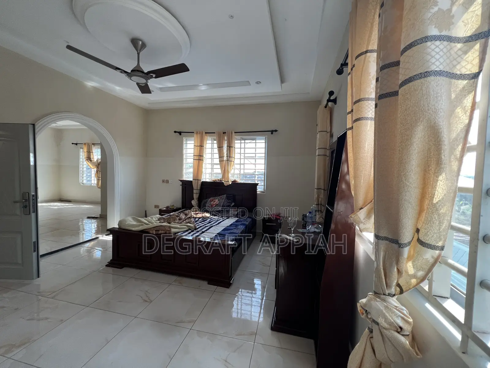 Furnished 6bdrm Apartment in Tabiri Off, Atwima Nwabiagya for sale