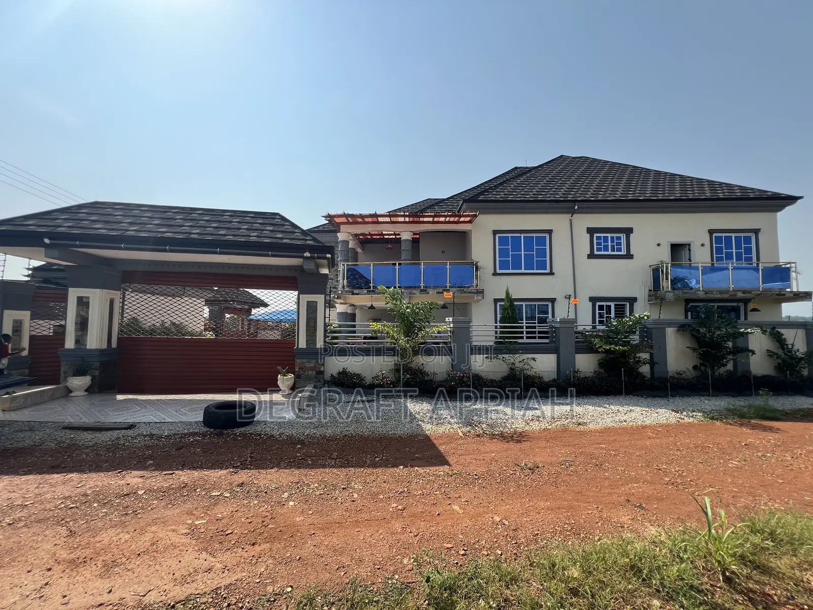 Furnished 6bdrm Apartment in Tabiri Off, Atwima Nwabiagya for sale