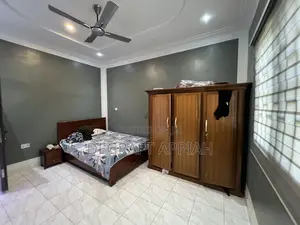 8bdrm Apartment in Santasi Trede, Kumasi Metropolitan for sale