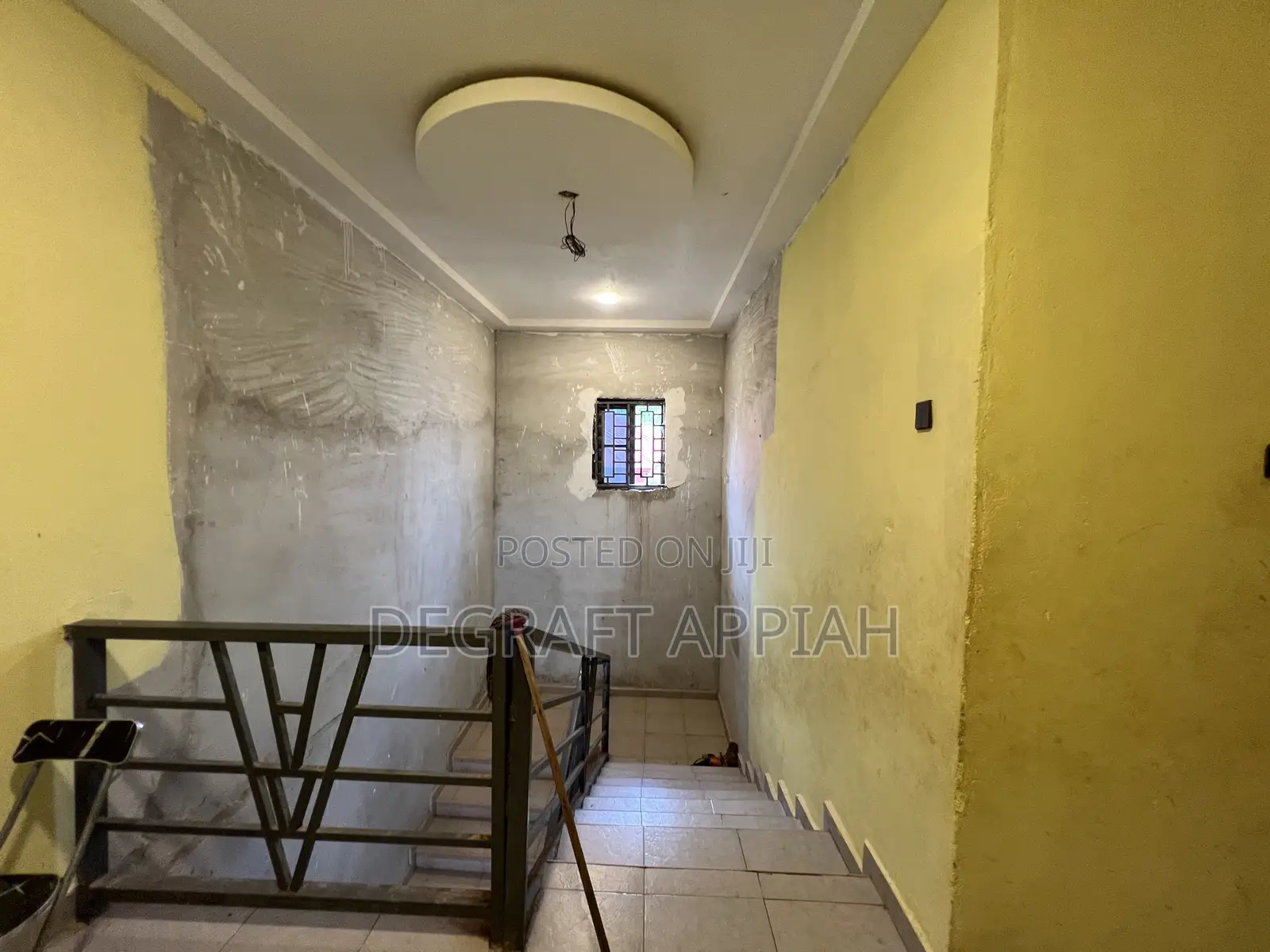 8bdrm Apartment in Santasi Trede, Kumasi Metropolitan for sale