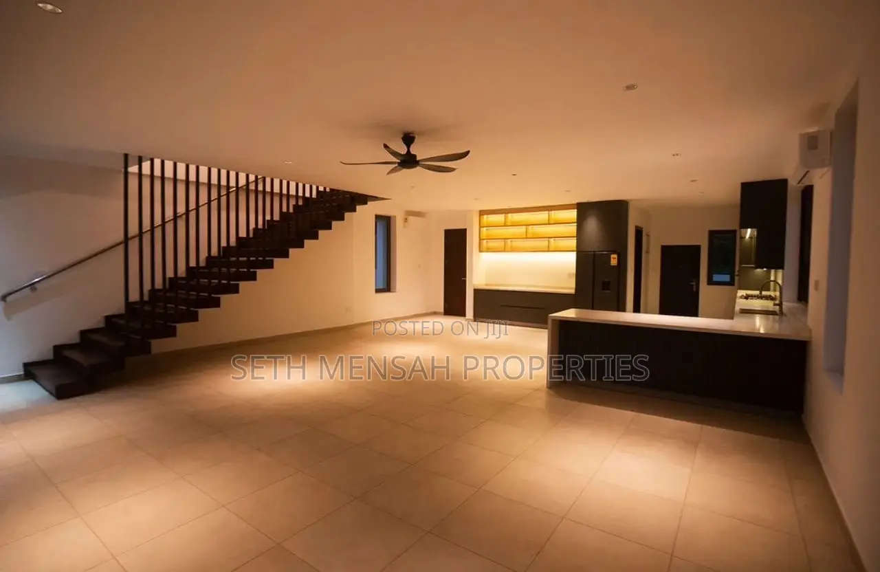 3bdrm House in Skm, Ashaley Botwe for sale