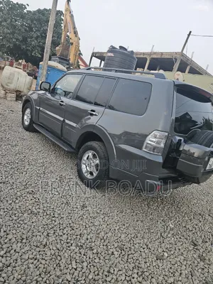 Mitsubishi Pajero 2013 Green