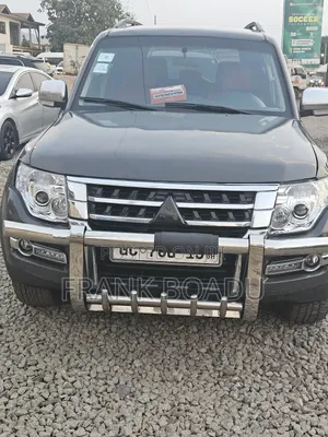 Mitsubishi Pajero 2013 Green