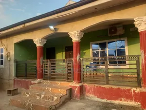 4bdrm House in Bosore Saaman, Kumasi Metropolitan for sale