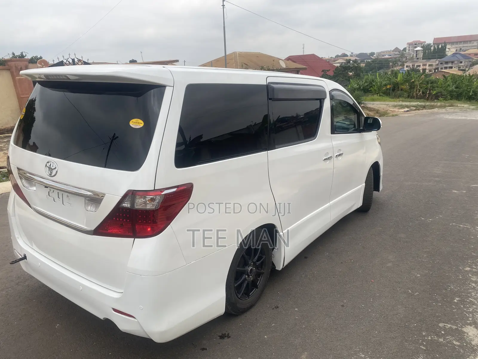 Toyota Alphard 2.4 Petrol FWD 2012 White