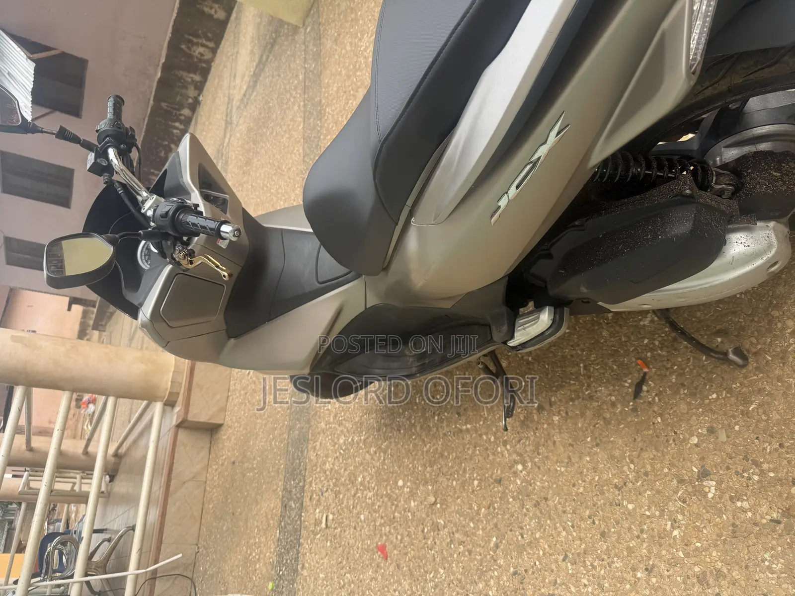 Honda 2022 Silver