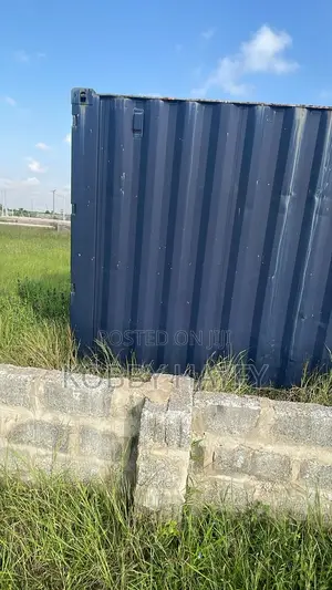 20footer Container