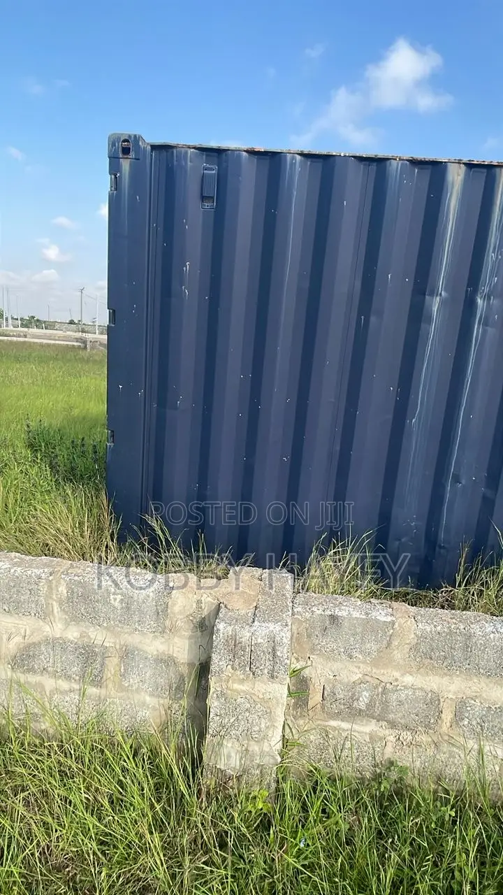 20footer Container