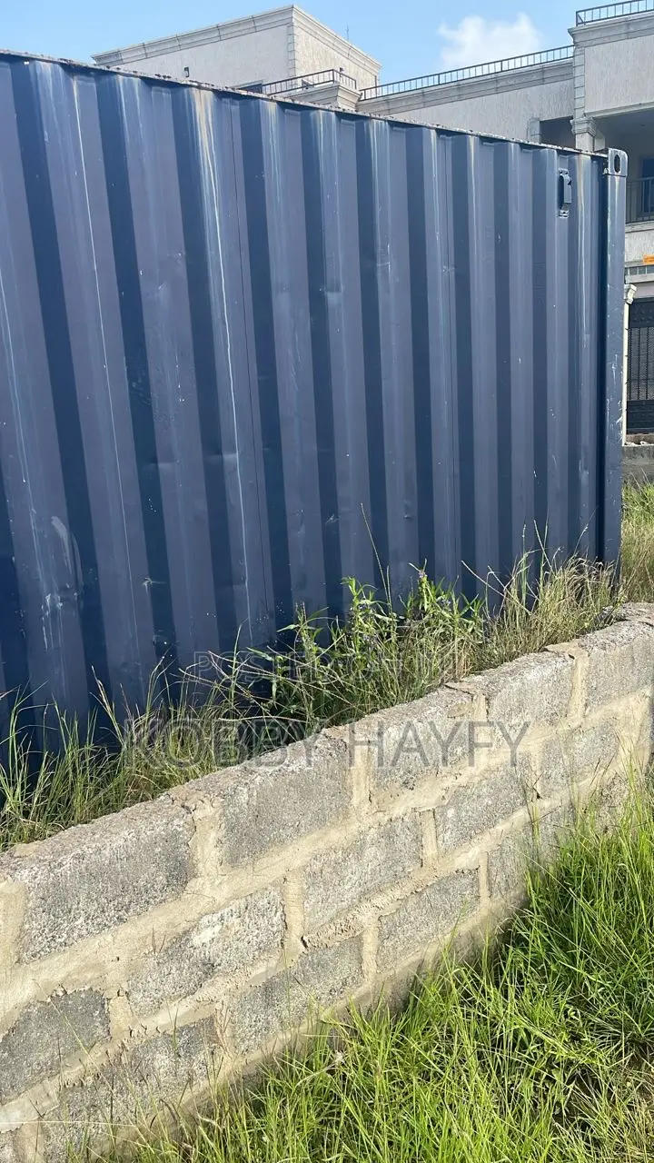 20footer Container