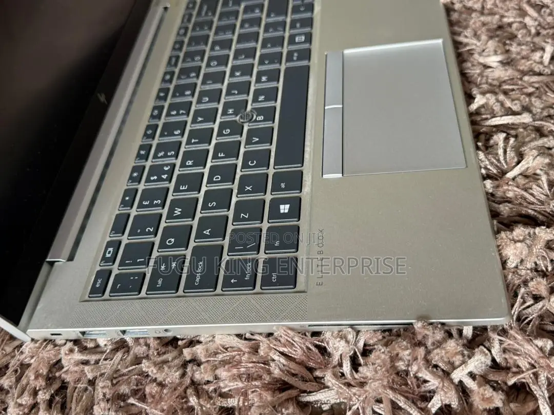New Laptop HP EliteBook 845 G7 16GB AMD Ryzen 7 SSD 1T