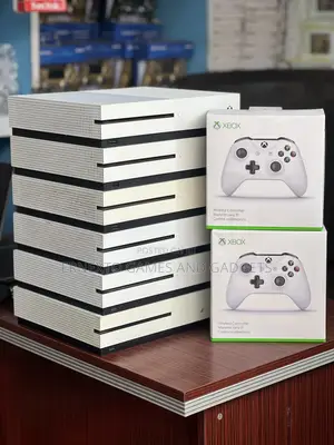 Xbox One S With 7 Games