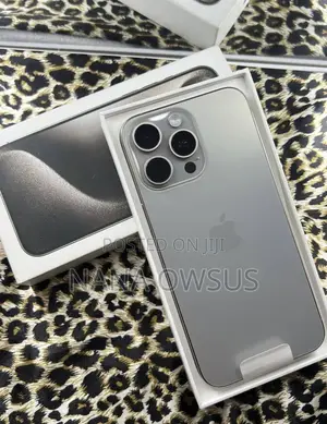 Apple iPhone 15 Pro Max 256 GB Silver