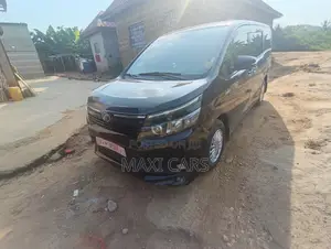 Toyota Voxy 2015 Black