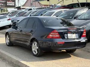 Mercedes-Benz C200 2006 Blue