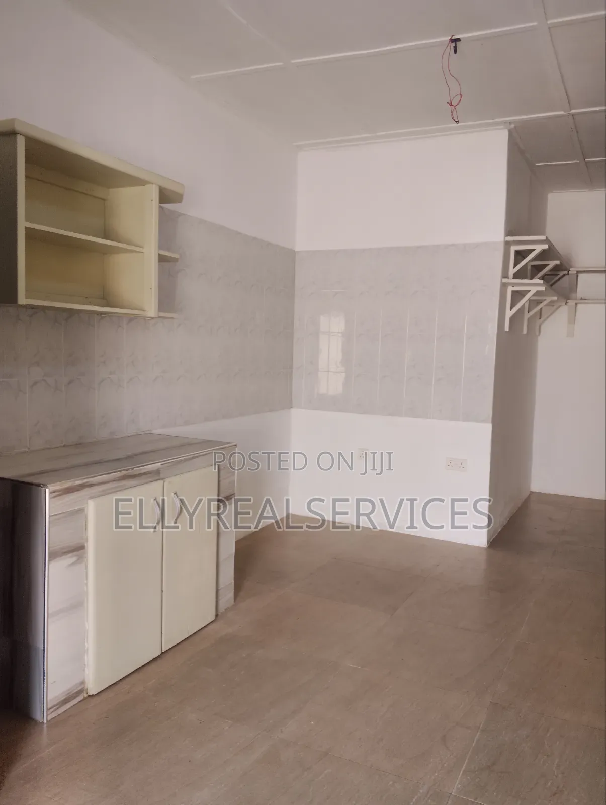 6bdrm House in Ellyrealservices, Adenta for rent