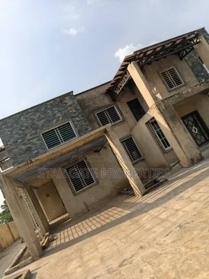 4bdrm House in Ejisu Bomfa for sale