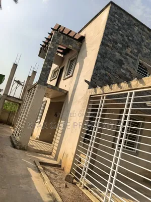 4bdrm House in Ejisu Bomfa for sale