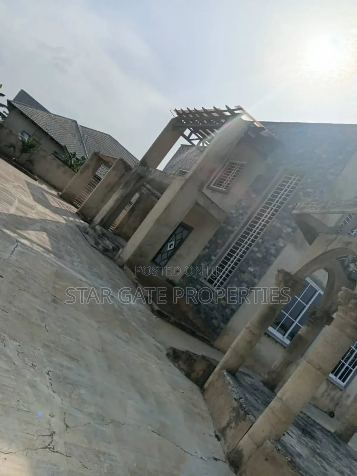 4bdrm House in Ejisu Bomfa for sale
