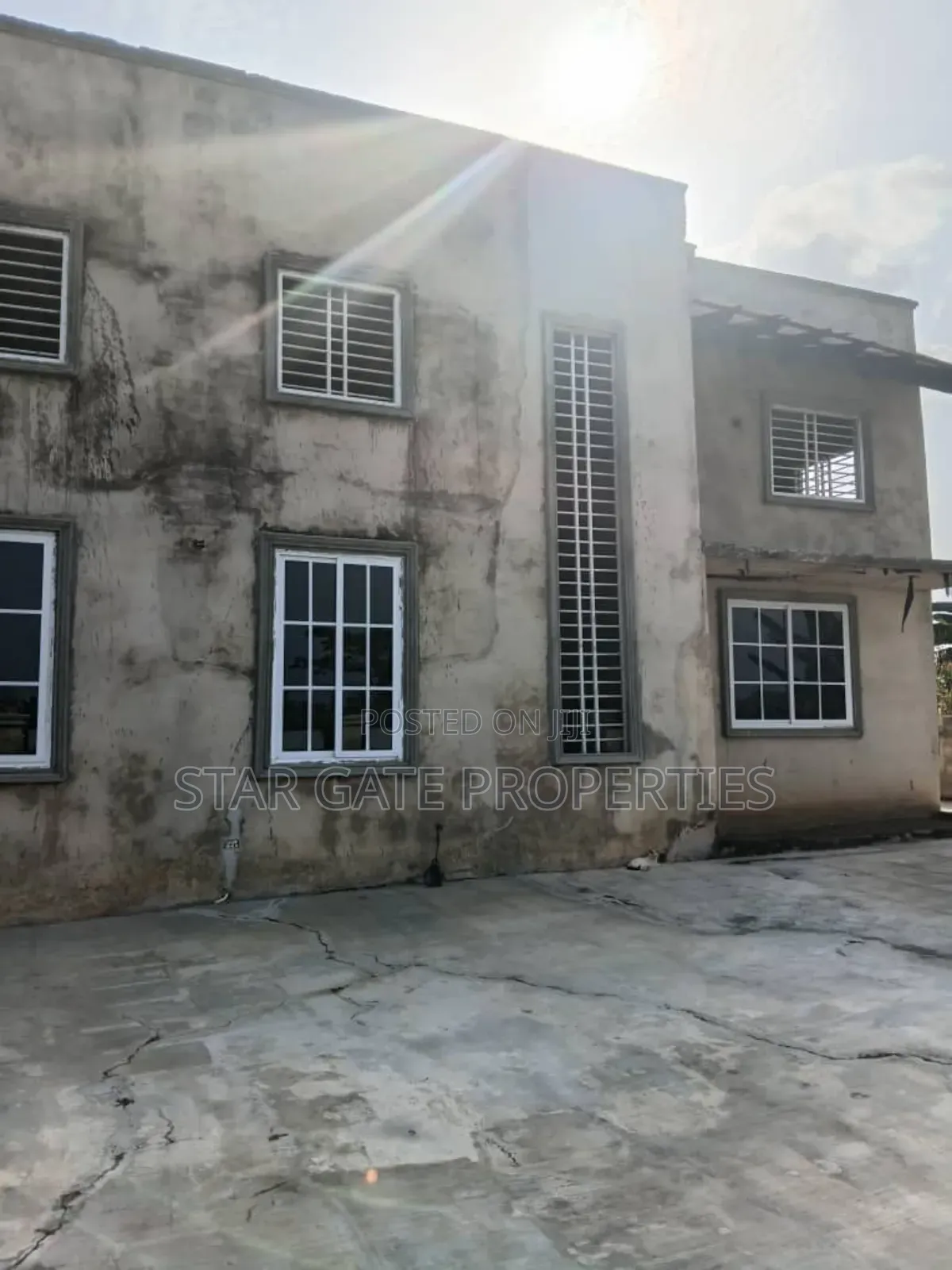 4bdrm House in Ejisu Bomfa for sale
