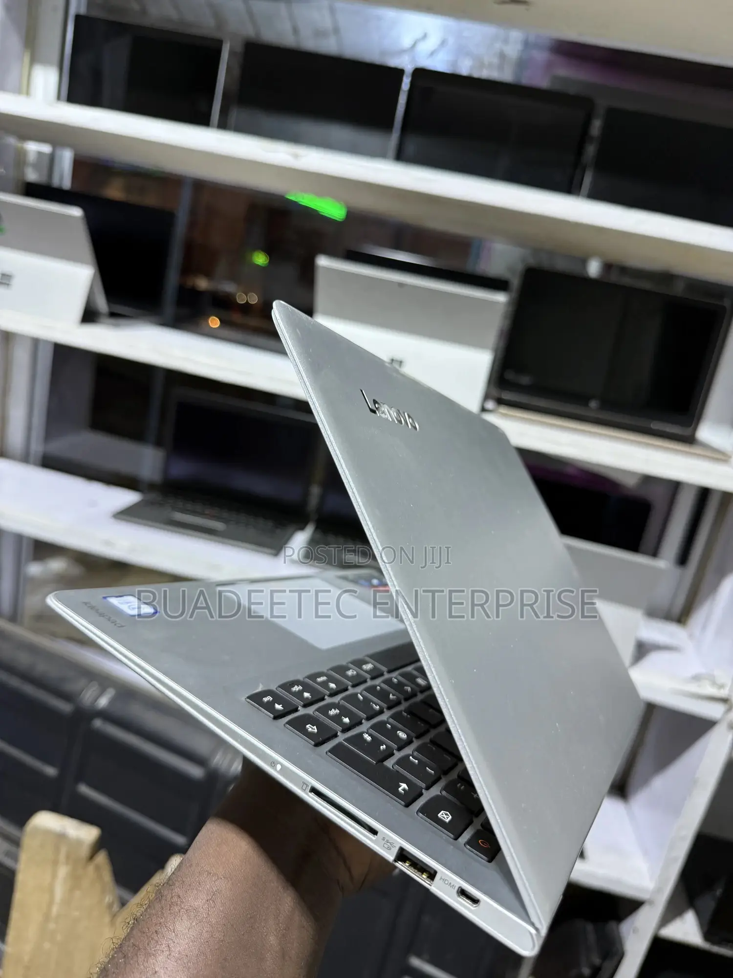 Laptop Advent 8GB Intel Core i5 SSD 256GB