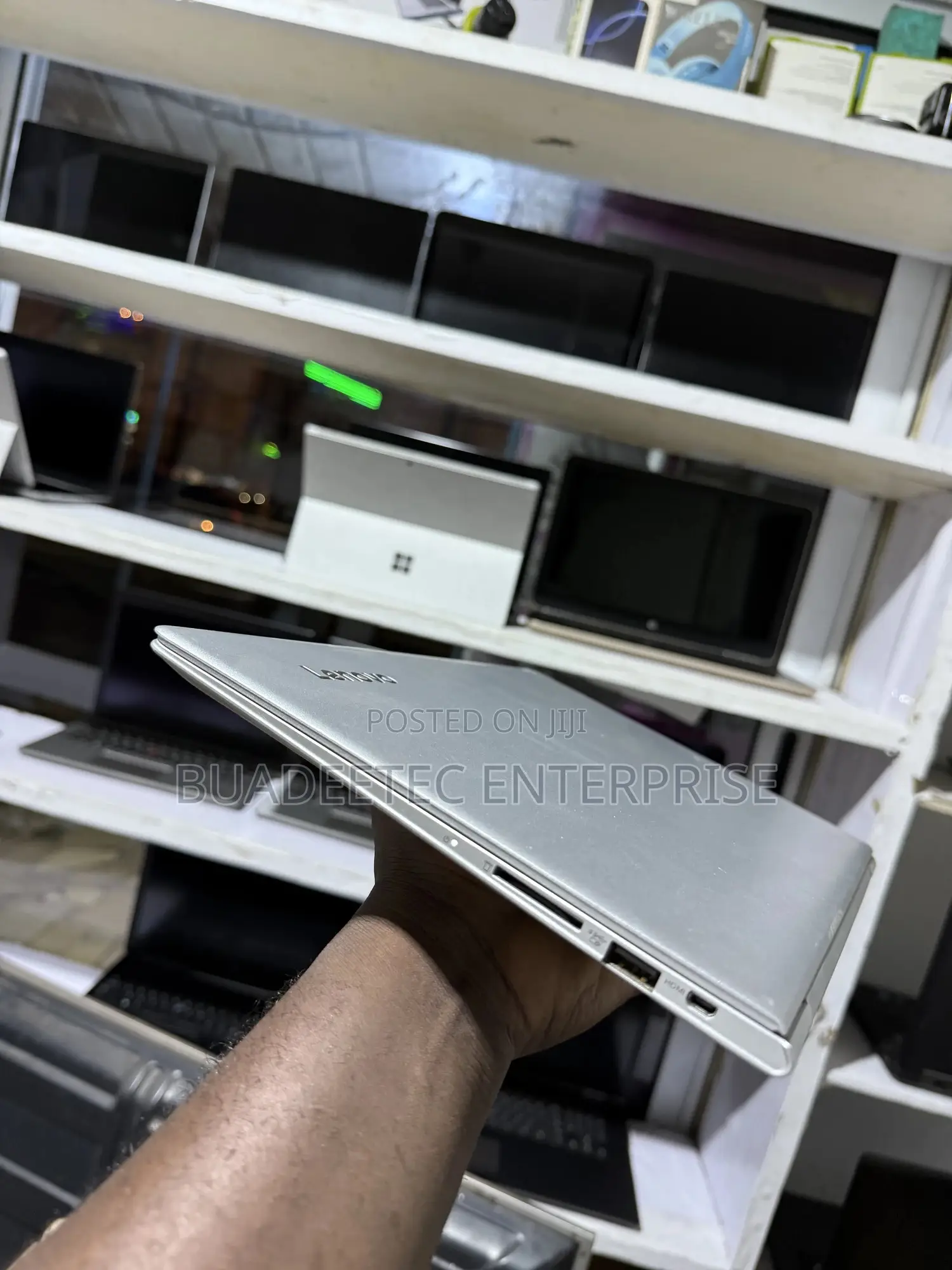 Laptop Advent 8GB Intel Core i5 SSD 256GB
