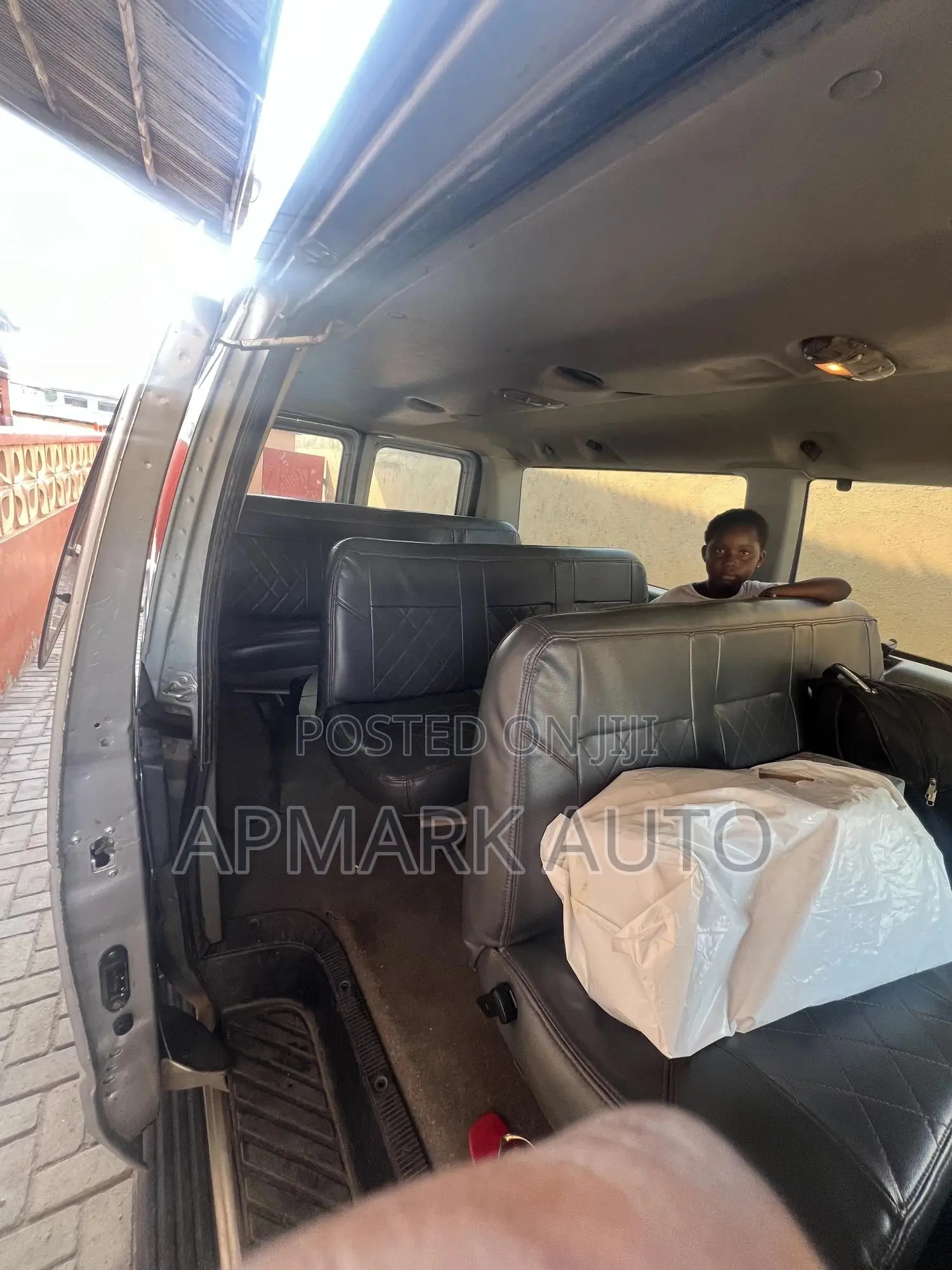 Ford E350 2010 Silver