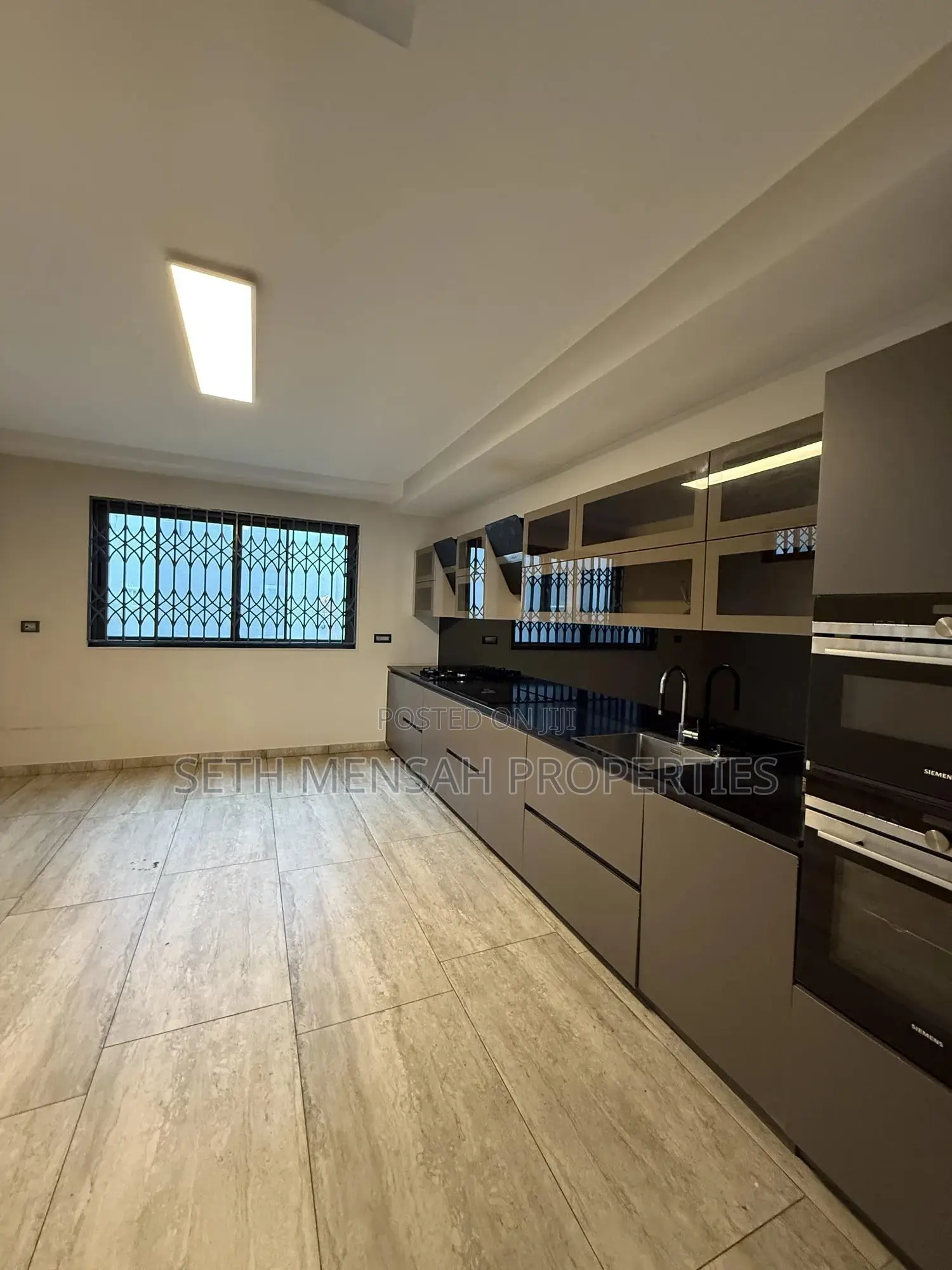 4bdrm House in Skm, A&C Mall Area for rent
