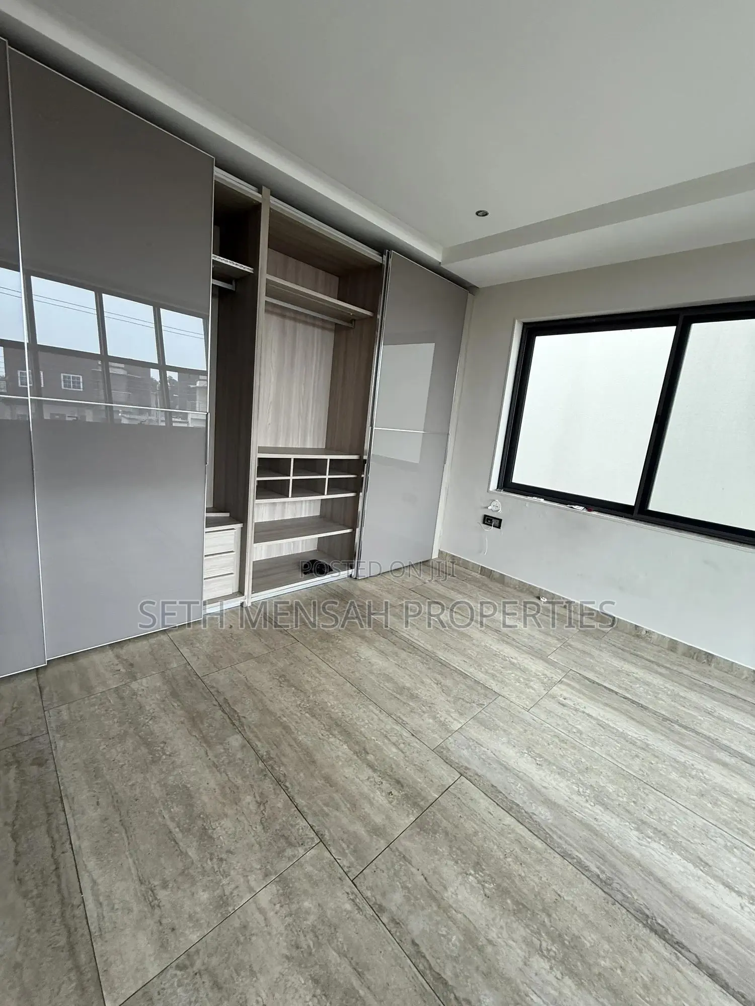4bdrm House in Skm, A&C Mall Area for rent