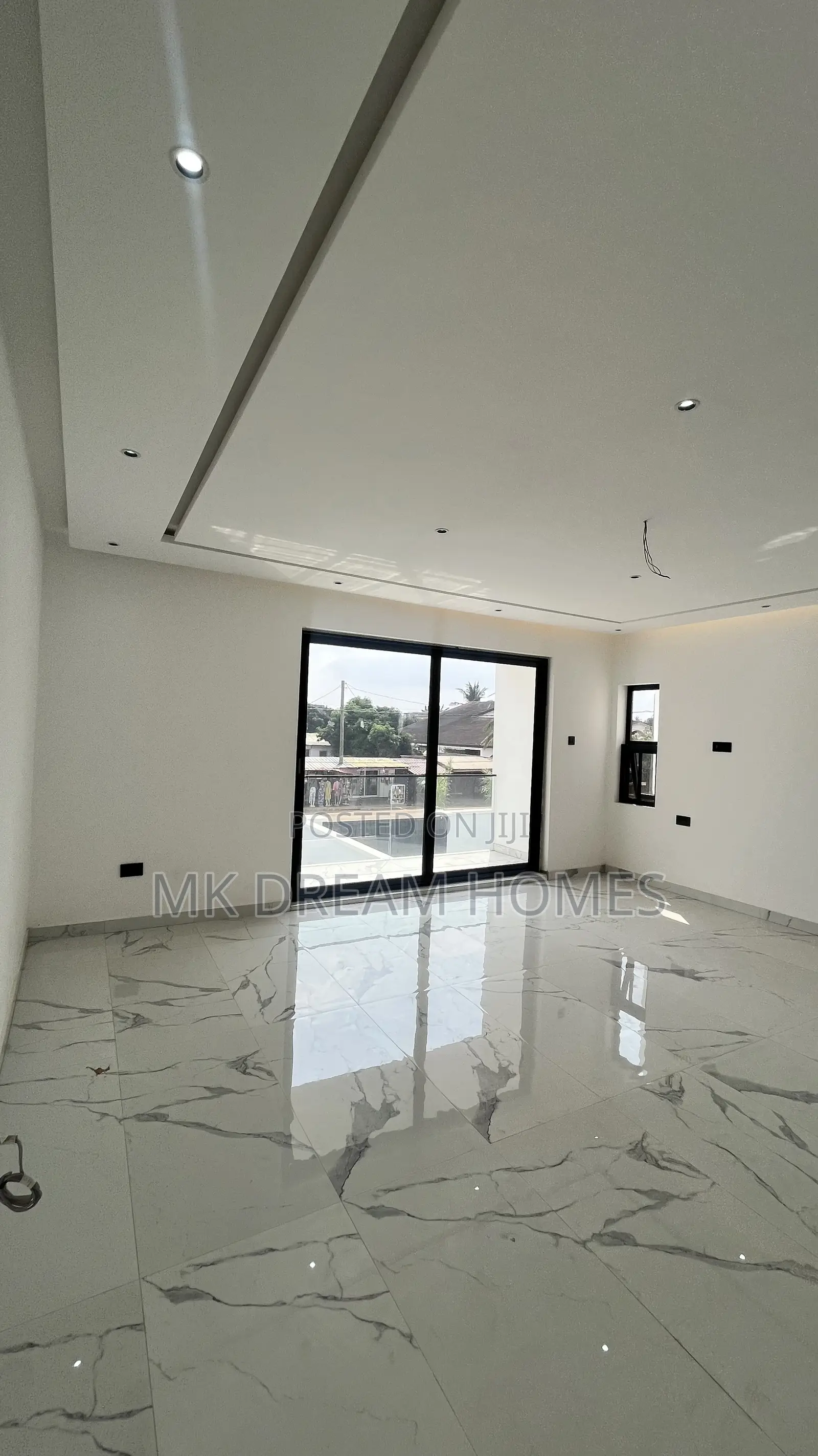 4bdrm House in Little Roses Area for sale