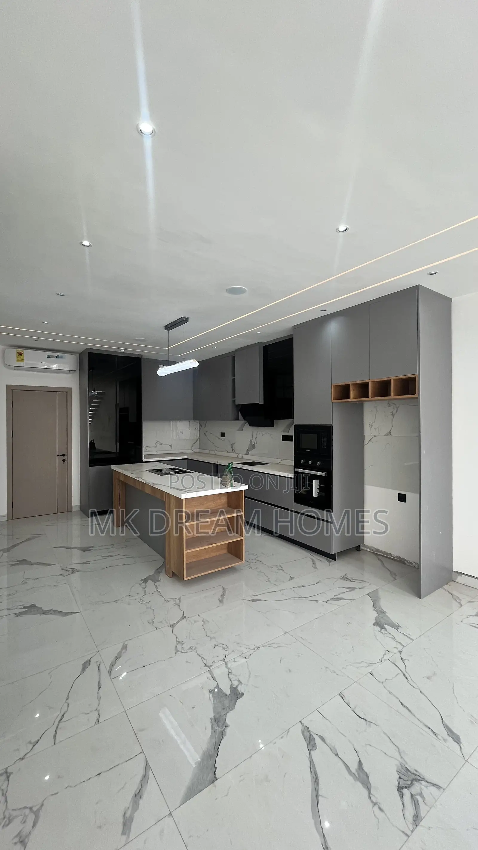 4bdrm House in Little Roses Area for sale