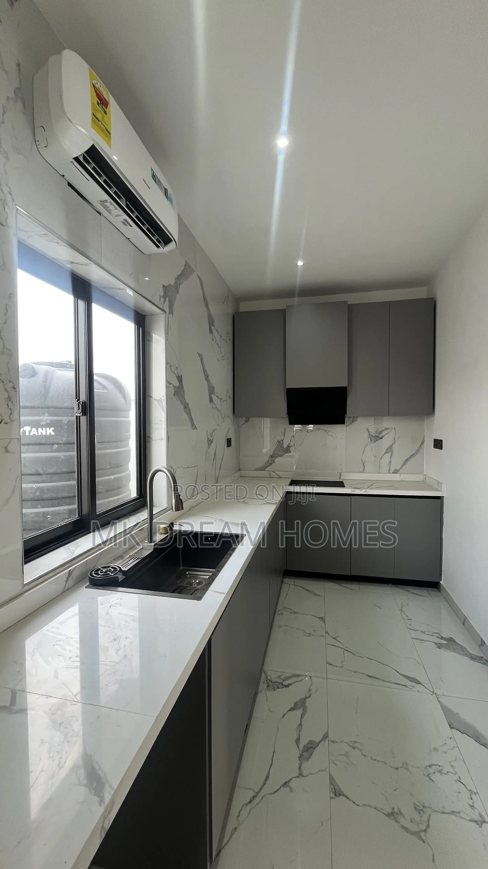 4bdrm House in Little Roses Area for sale