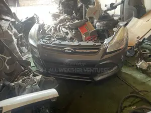 2014 Ford Escape Front Cut