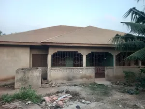 4bdrm House in Buobai, Kumasi Metropolitan for sale