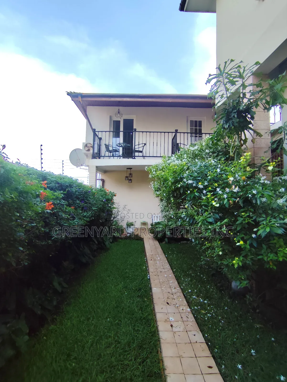 Furnished 13bdrm Apartment in Com 18, Lashibi for sale