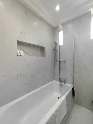 Furnished 13bdrm Apartment in Com 18, Lashibi for sale