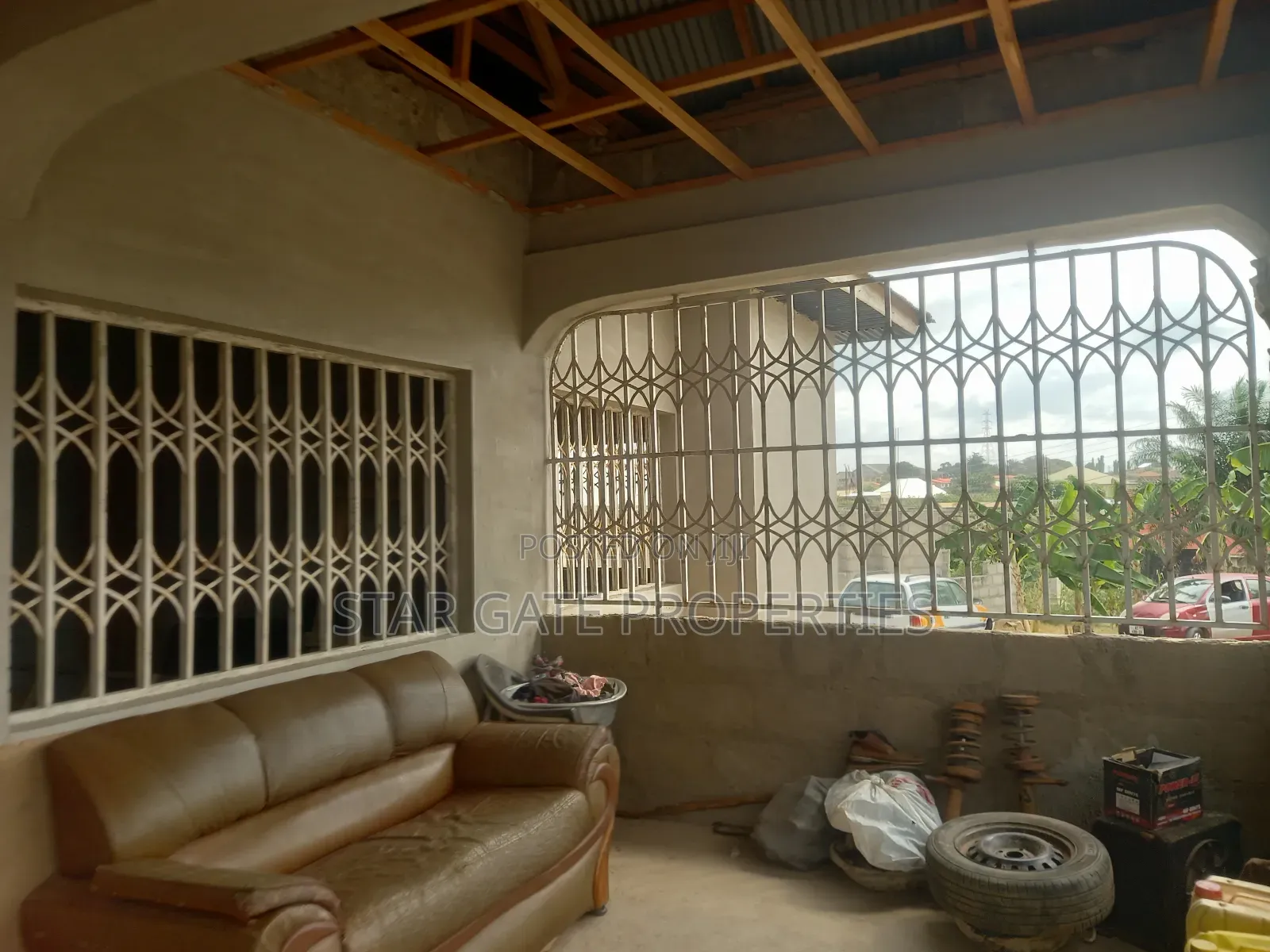 5bdrm House in Ejisu Manhyia for sale