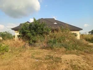 5bdrm House in Ejisu Onwe for sale