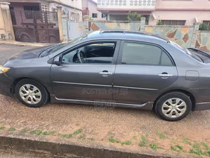 Toyota Corolla LE 4dr Sedan (1.8L 4 cyl 4A) 2009 Gray
