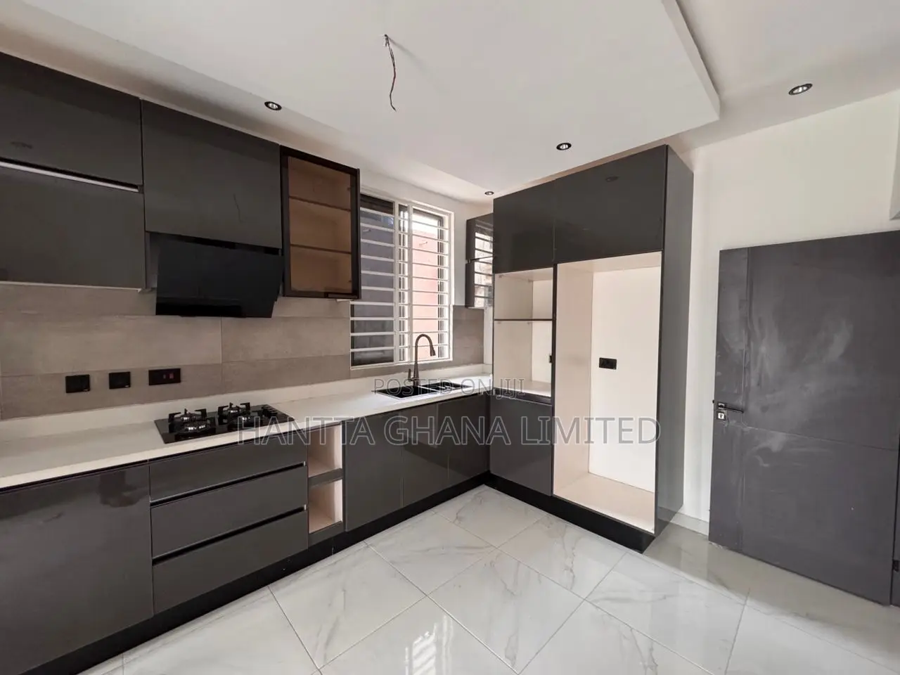 4bdrm House in Oyarifa for sale