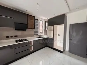 4bdrm House in Oyarifa for sale
