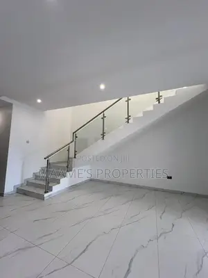 4bdrm Duplex in East Legon for sale
